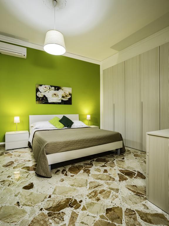 Airport Home & Bringo Car Rental Carini Exterior foto